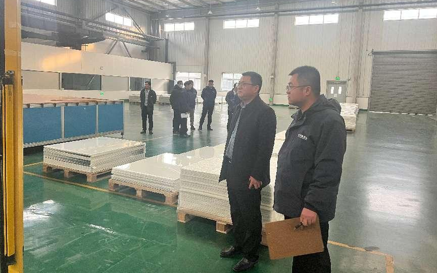 检查过程中，城发集团副总经理顾召萍，公司董事长罗汉峰.png